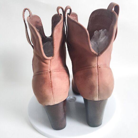 Chinese Laundry Brown Heeled Boots - Picture 6 of 10
